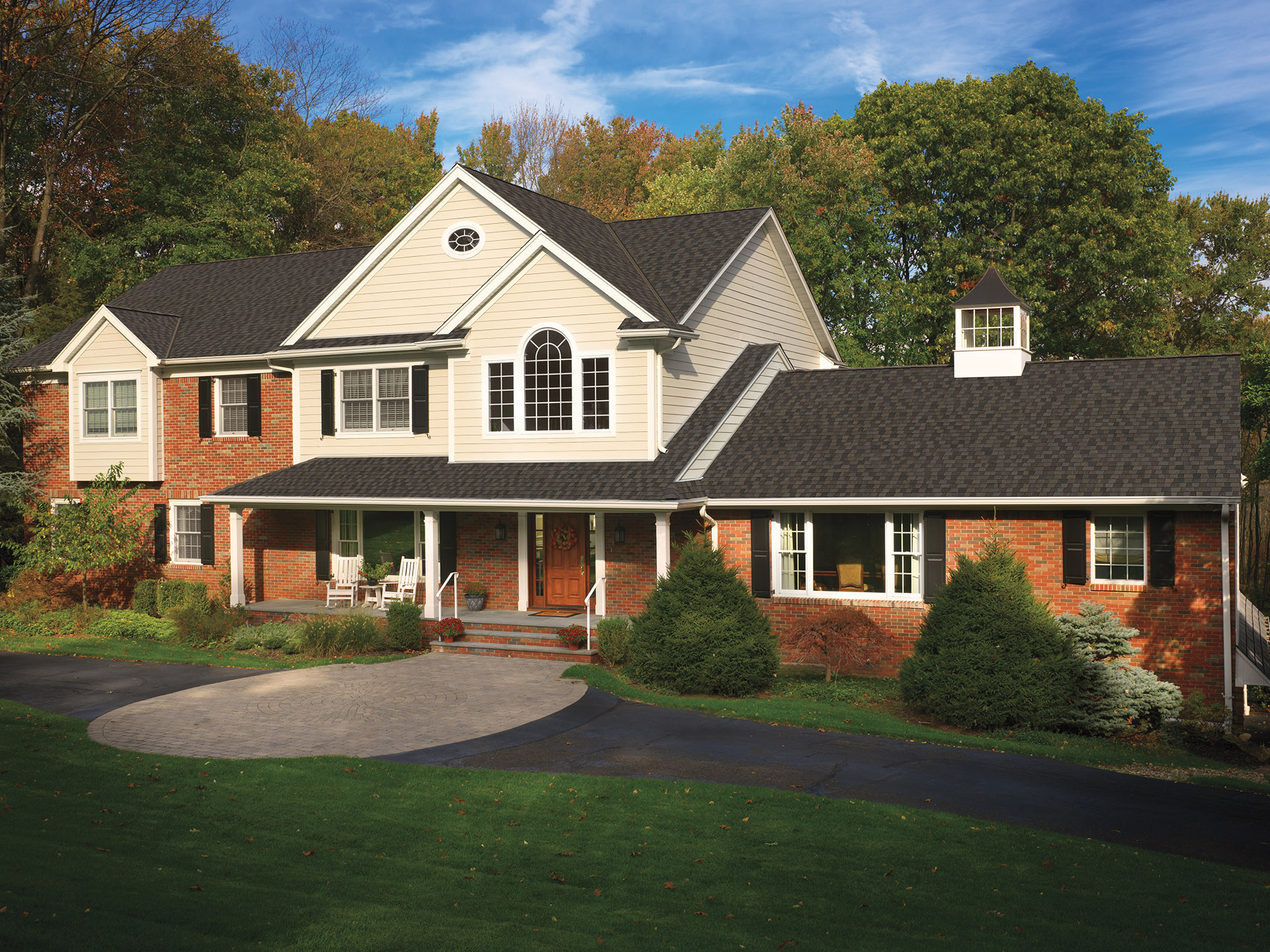 home with roofing replacement in Cuyahoga Falls, Ohio